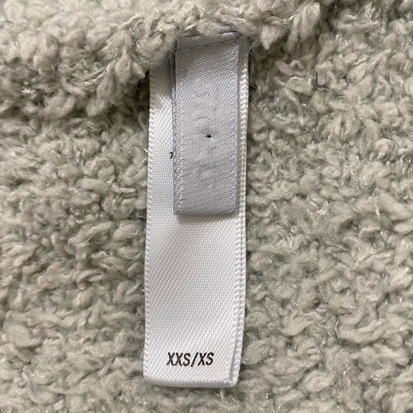 Skims Soft Fuzzy Cozy Knit Wrap Cropped Long Sleeve Top Seafoam Green XXS/XS - Picture 4 of 5